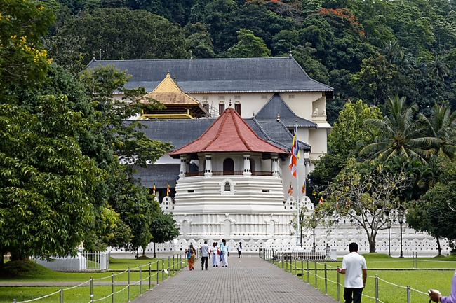 Kandy-Temple de la dent-019